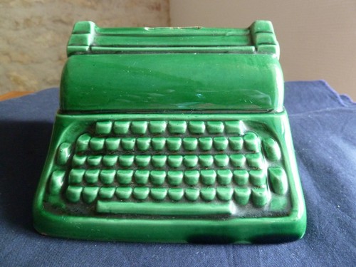 Machine ecrire modele - a,